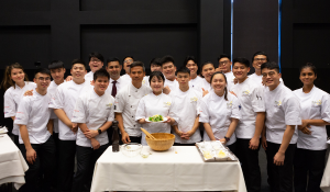Hotel-Management-in-Singapore-for-Indian-Students-Career-Guide
